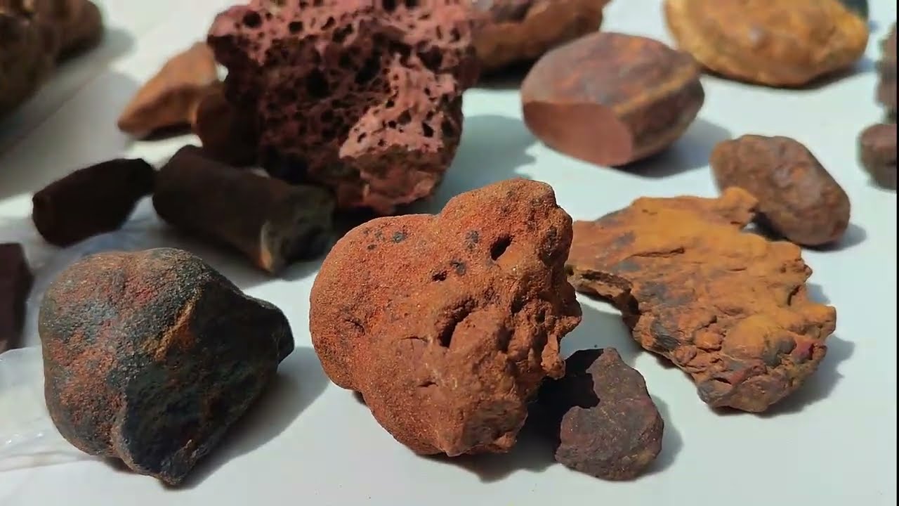 pedra feia pode vale milhões  como sao por dentro meteorito