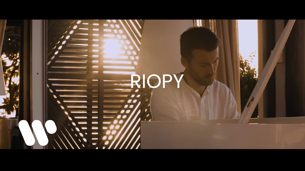 RIOPY - Bee [Official Music Video]