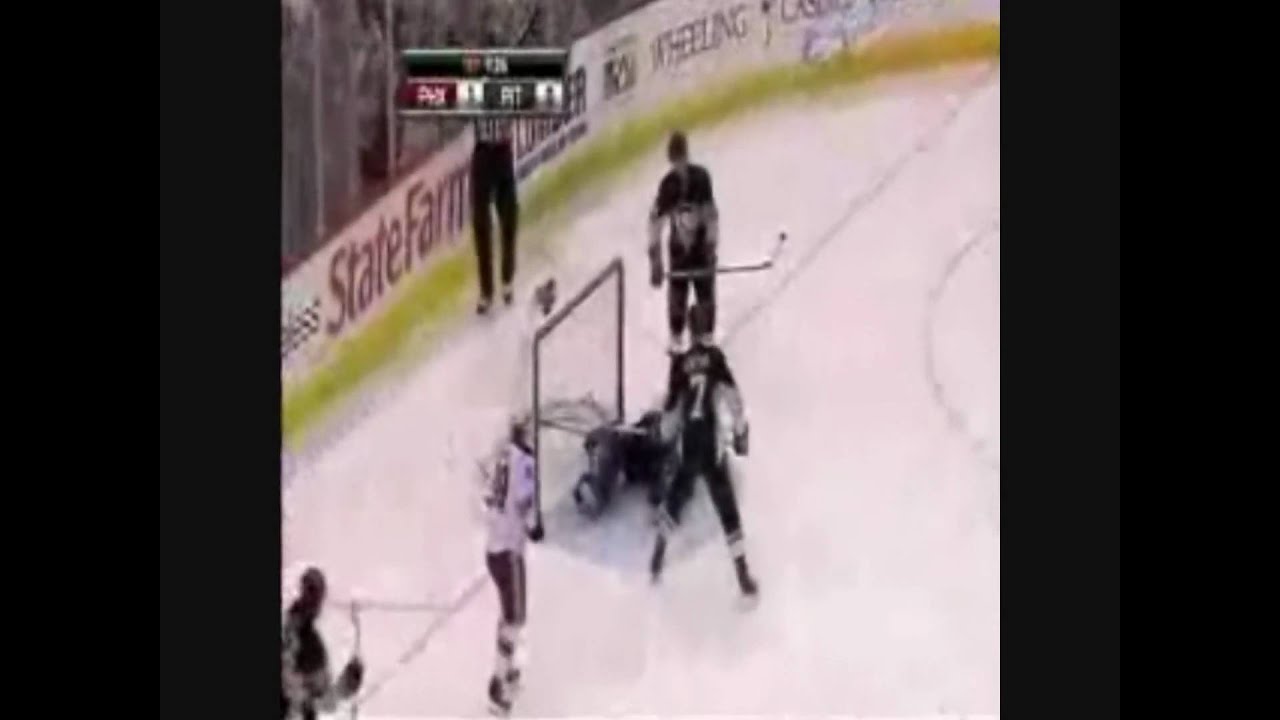 Brent Johnson (Pittsburgh Penguins) amazing save