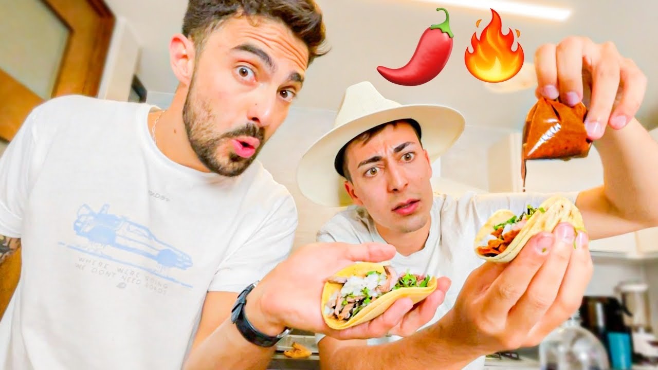Probando Comida MUY PICANTE Con BERTH-OH!!! (Lengua, Ojos, Intestinos…)