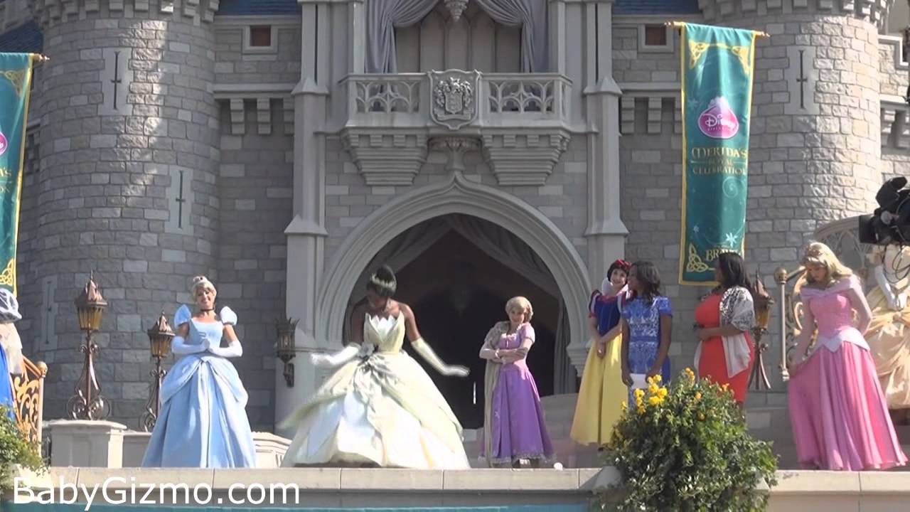 Коронация принцессы Диснея Мериды в Walt Disney World