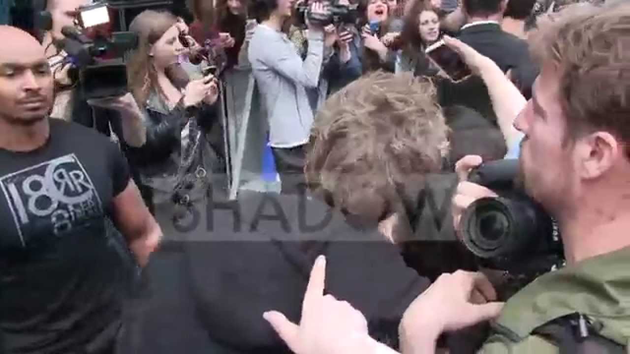 5SOS creates madness among French fans in Paris