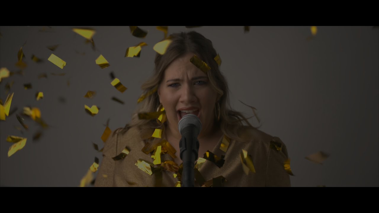 Alive (Sia) - Cover di Betta Merlini