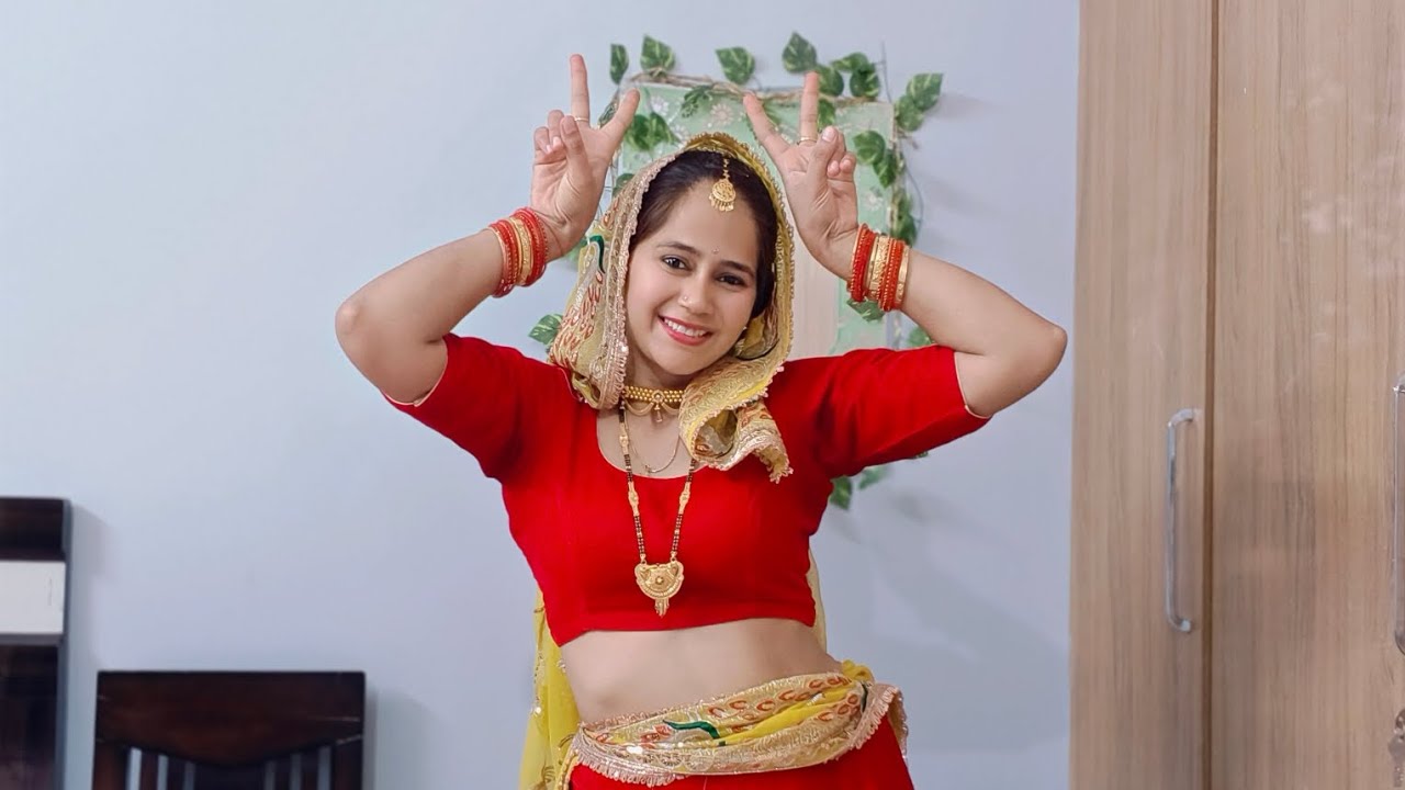 GRWM for a wonderful sangeet celebration 💛🎶 #villagesangeet #desilook #indianwedding #haryanvimusic