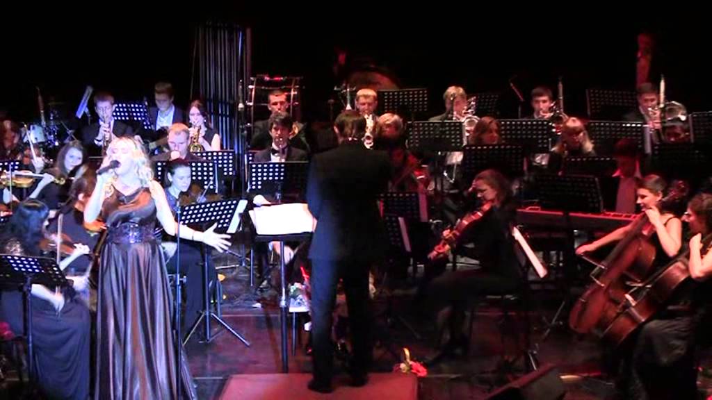 Skyfall Words and Music by   ADELE ADKINS and PAUL EPWORTH