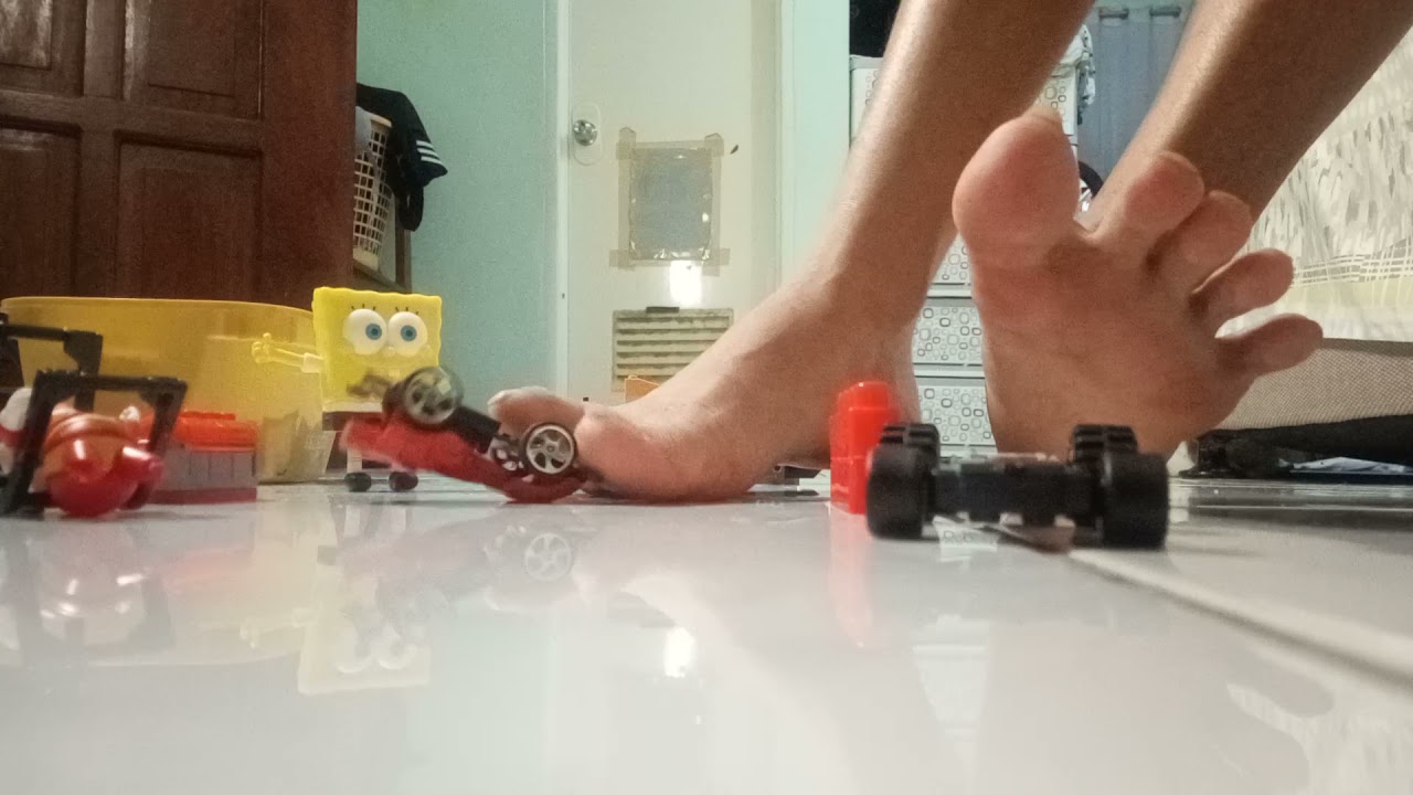 Asian Giantess Playful Foot ASMR