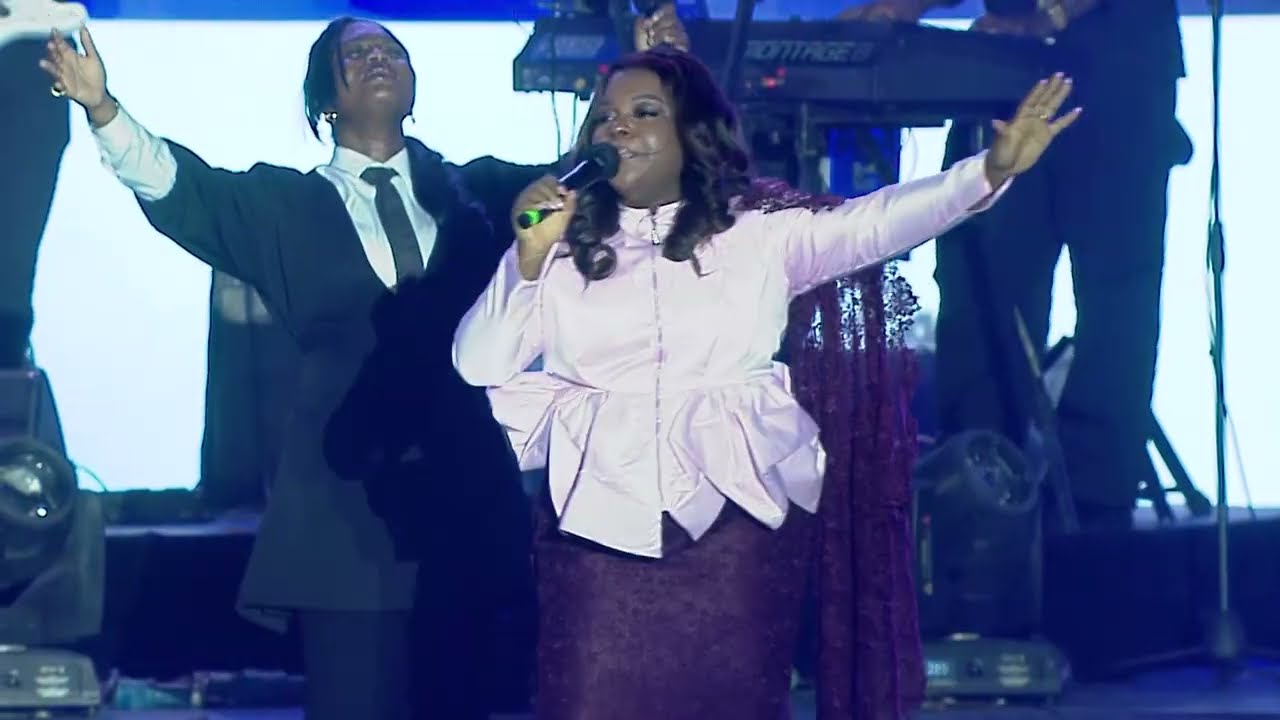 SUNMISOLA AGBEGI MINISTERS at UNUSUAL PRAISE 2025