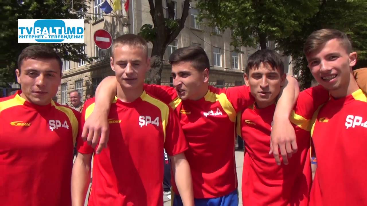 Легкоатлетическая эстафета 2016 посвященная Дню спорта