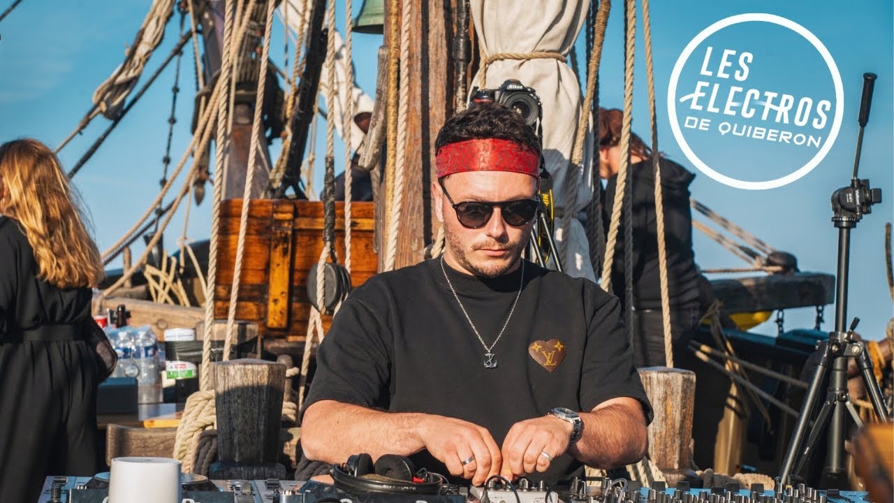 Man:R - Live from a  Pirate Ship for Les Electros de Quiberon