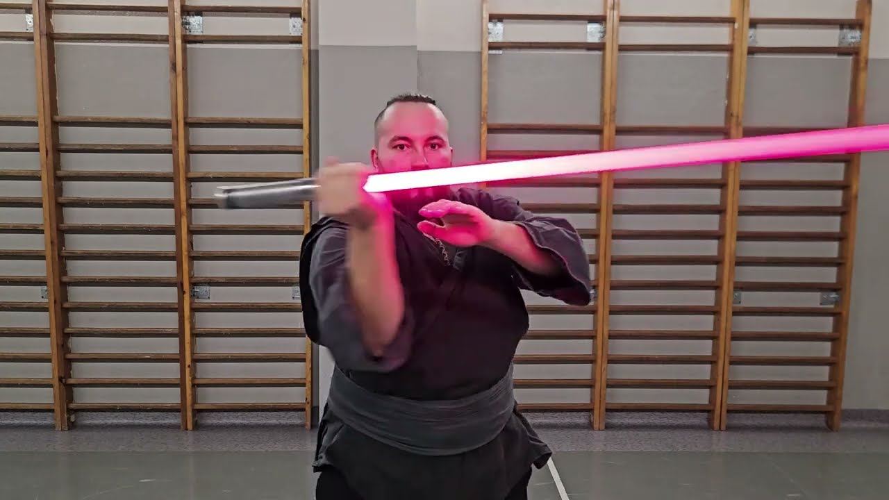 Reverse Grip Lightsaber Techniques