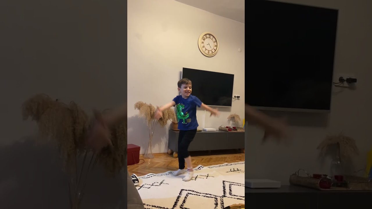 Deniz Uras&rsquo;ın yıl sonu g&ouml;sterisi i&ccedil;in ev &ccedil;alışması