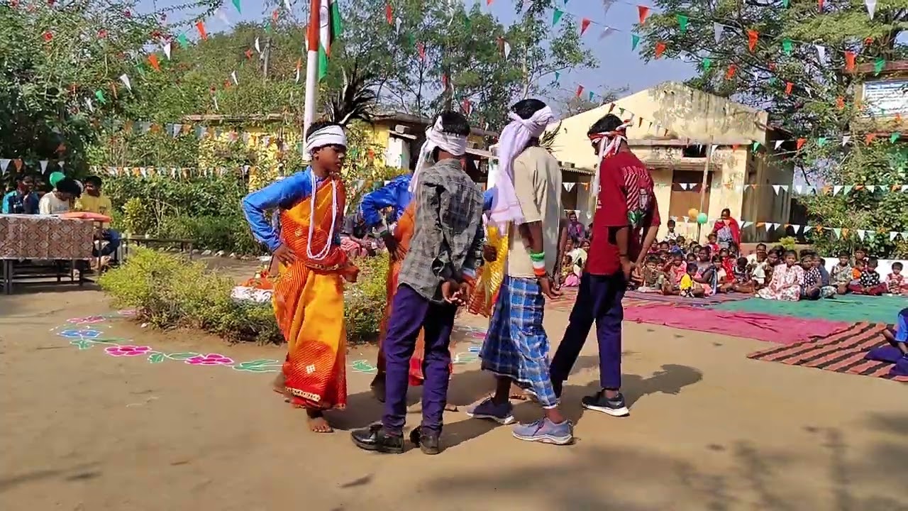 Gondi song school dance