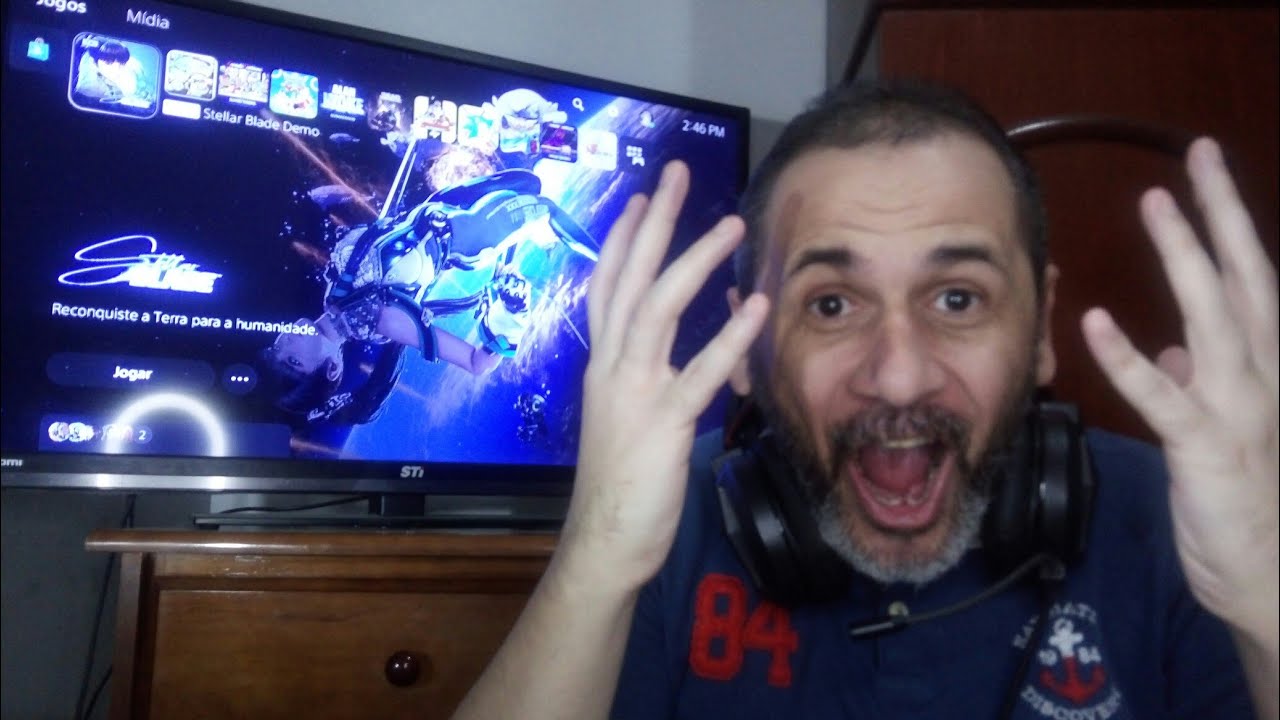 Stellar Blade está divino! Estou apaixonado por essa abundância de jogo.