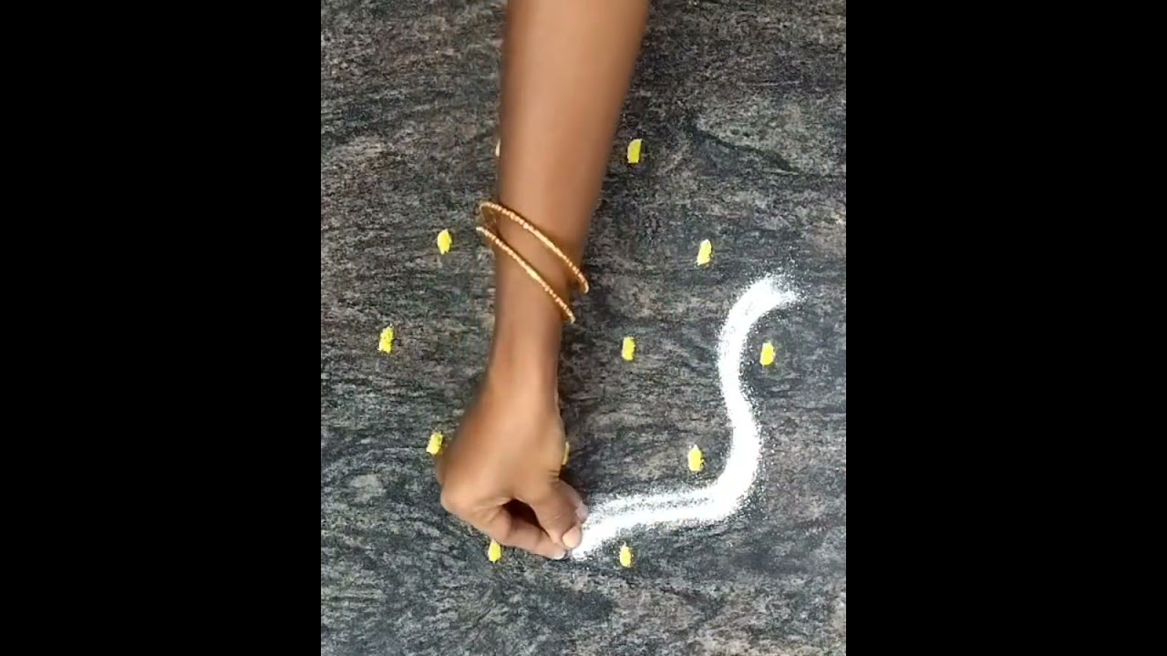 Kutty Kolam #dailyrangoli #viral #kolam #shorts #trendingshorts #ytshorts @MuruganArts-1993