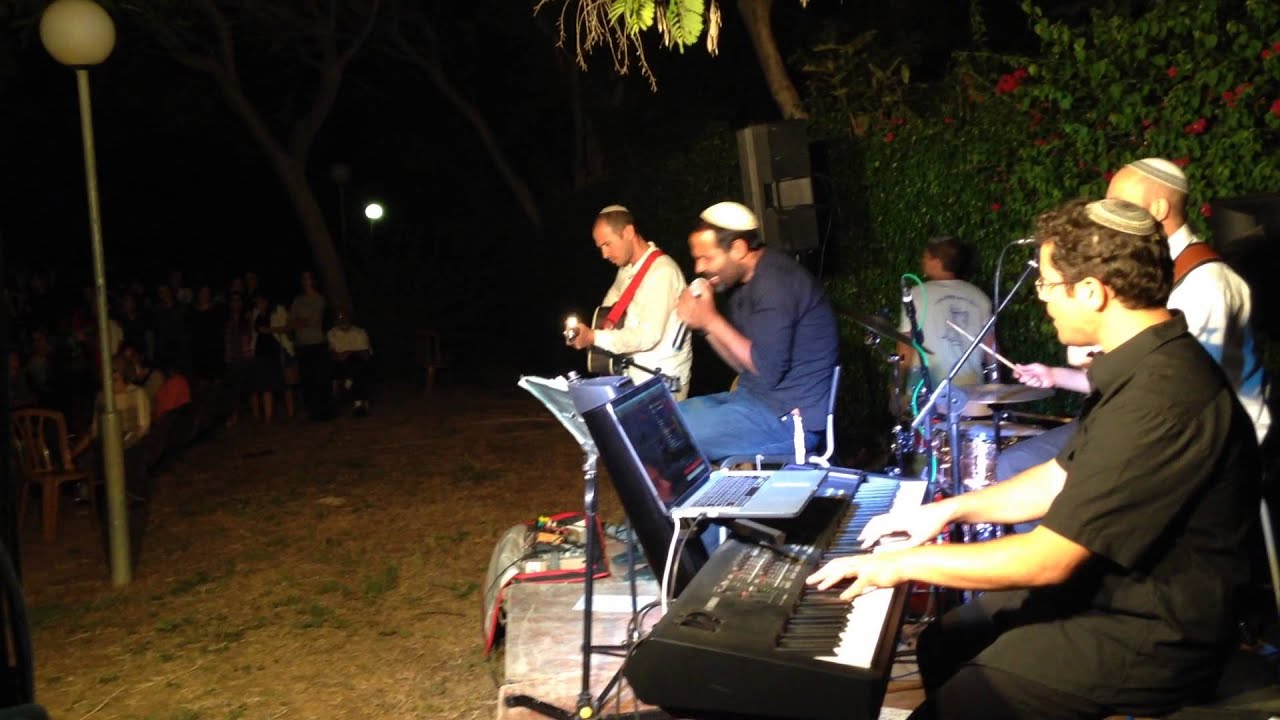 Udi Davidi in Nof Ayalon Motzei Shabbat June 21, 2014