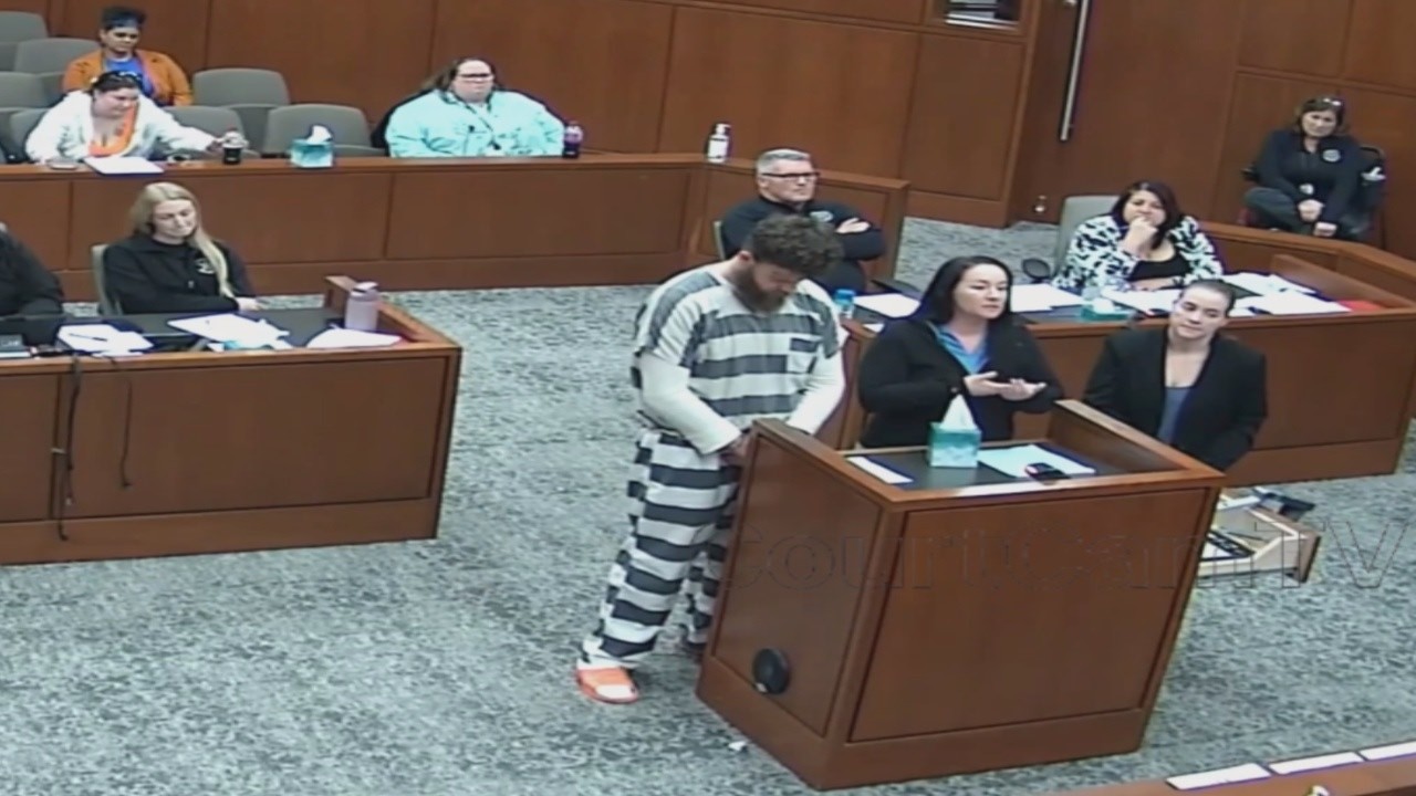 WHOA: Girlfriend Tells Crying Defendant to Man UP in Tense Sentencing!