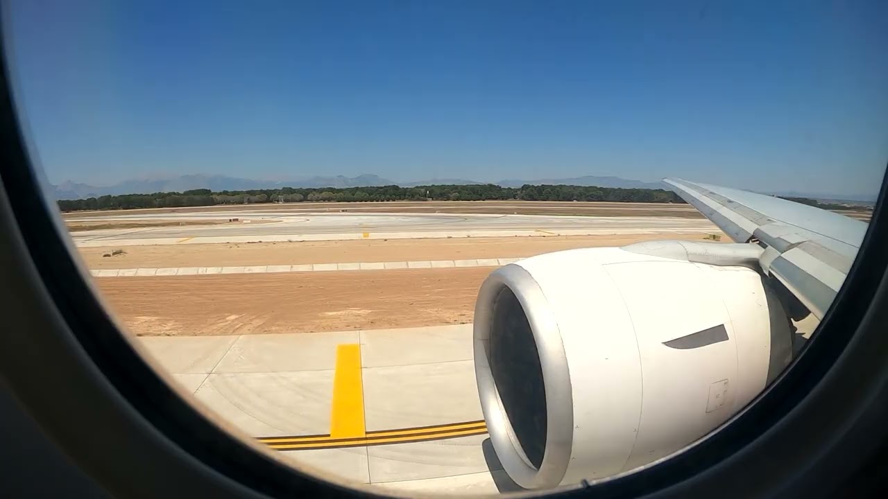 Boeing B-777-300 Turkish Airlines Take Off at Antalya