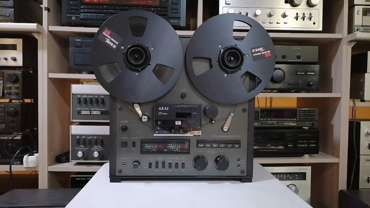 Akai GX-625