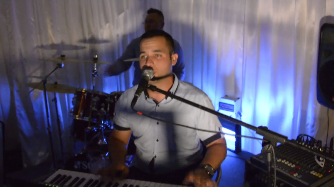 Racz Oliver &eacute;s Central Zenekar - Sz&oacute;ljon a muzsikasz&oacute; OFFICIAL