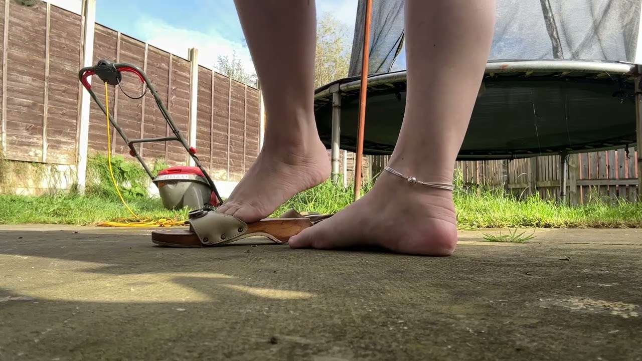 Trashed Pescura sandals: a captivating ASMR sole reveal