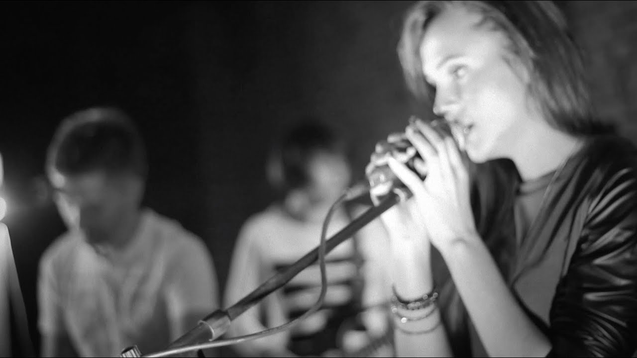 Et&aacute; - Masterkey (Live Music Video)