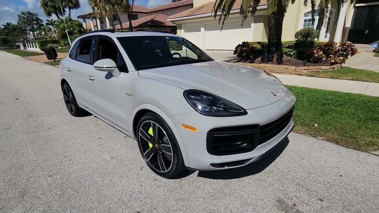 2020 Porsche Cayenne Turbo S E-Hybrid