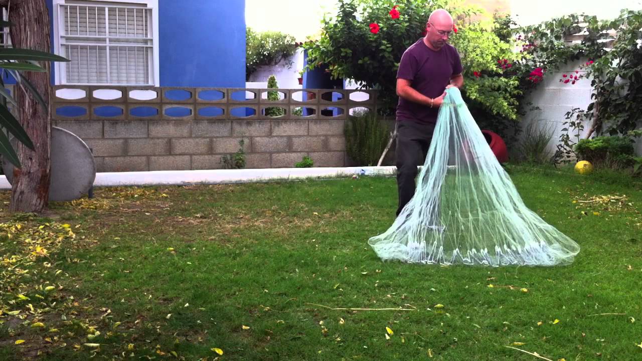 enllestir i tirar el RALL. preparar y lanzar la ATARRAYA. PREPARE AND THROW THE cast net