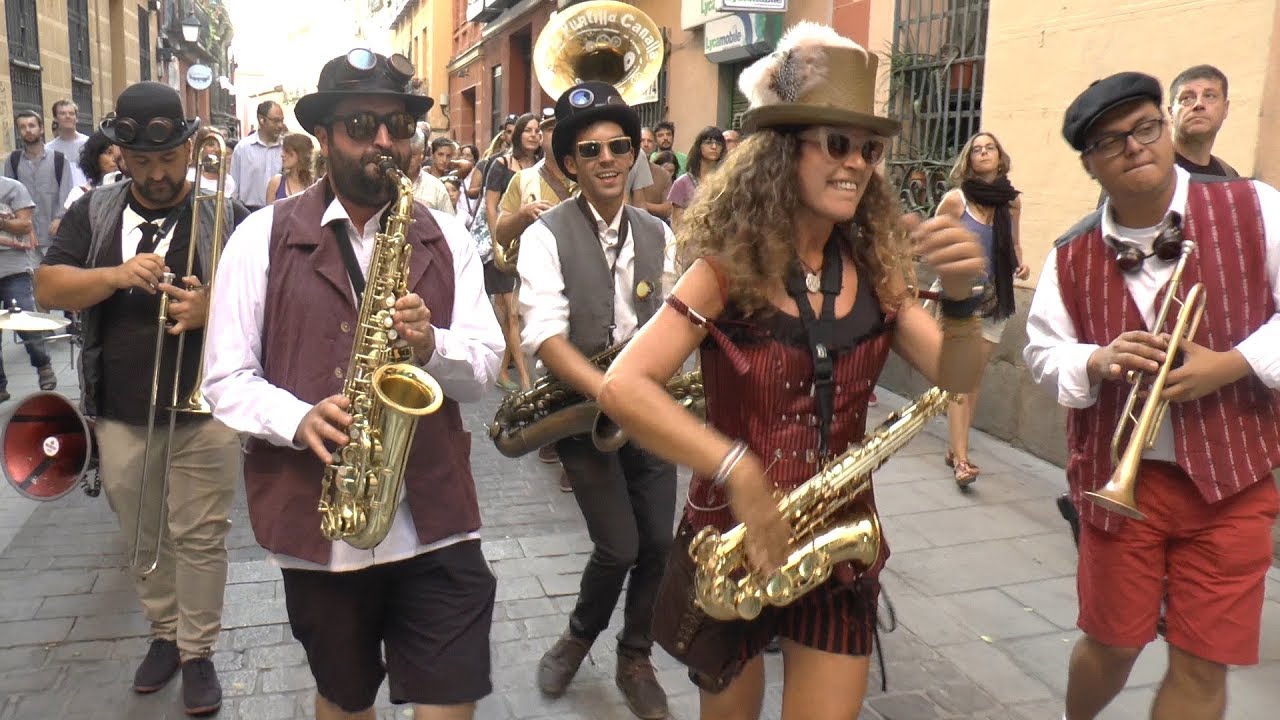 El Puntillo Canalla Brass Band: 