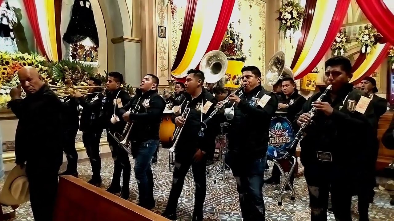 ⚠️⚠️🚨🚨 Banda la trakatera ➡️ Las mañanitas ⬅️al santo Santiago apóstol #AzajoMichoacán2022🚨🚨⚠️⚠️