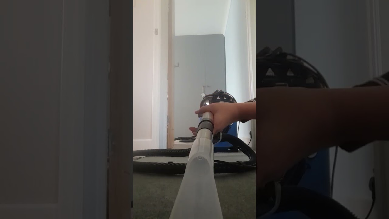 Cleaning a bit of my carpet with Henry wash