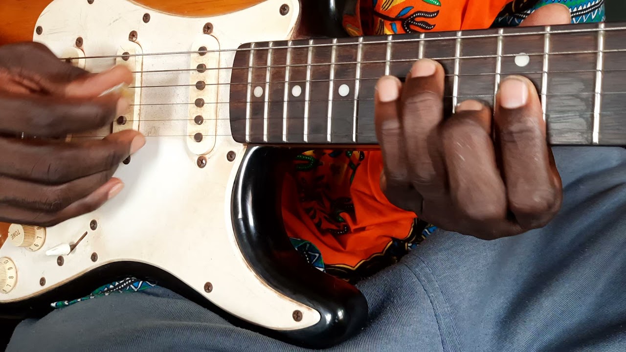structure of makossa guitar playing