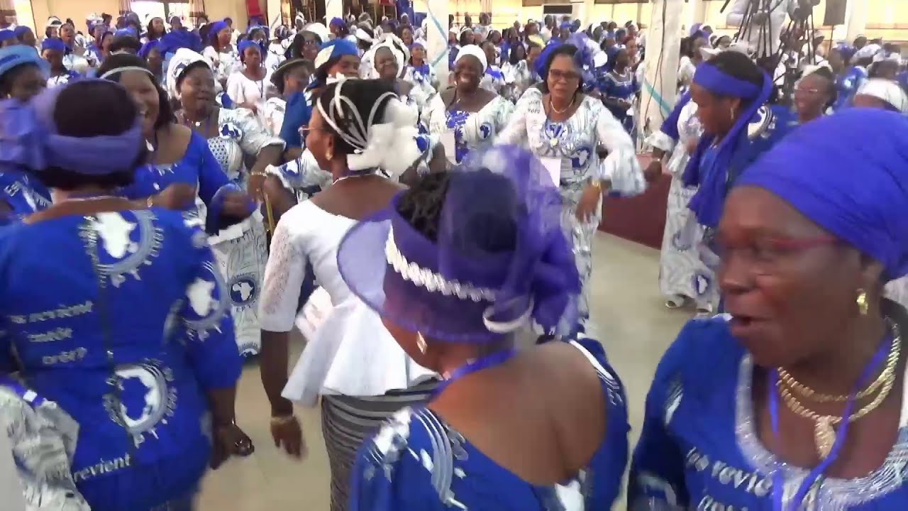 Conf&eacute;rence des Epouses de Pst/ EPT: Exceptionnel moment de louange &agrave; Adakakp&eacute;