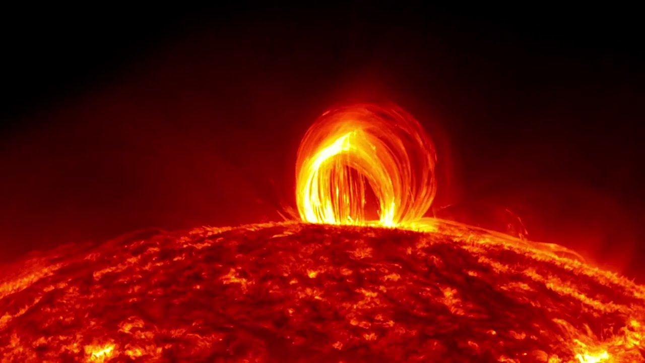 INCREDIBLE Fiery Looping Rain on the Sun