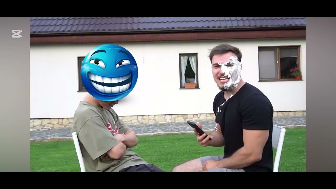 Snik cu Denis se dau ,,plăcinte în fața “
