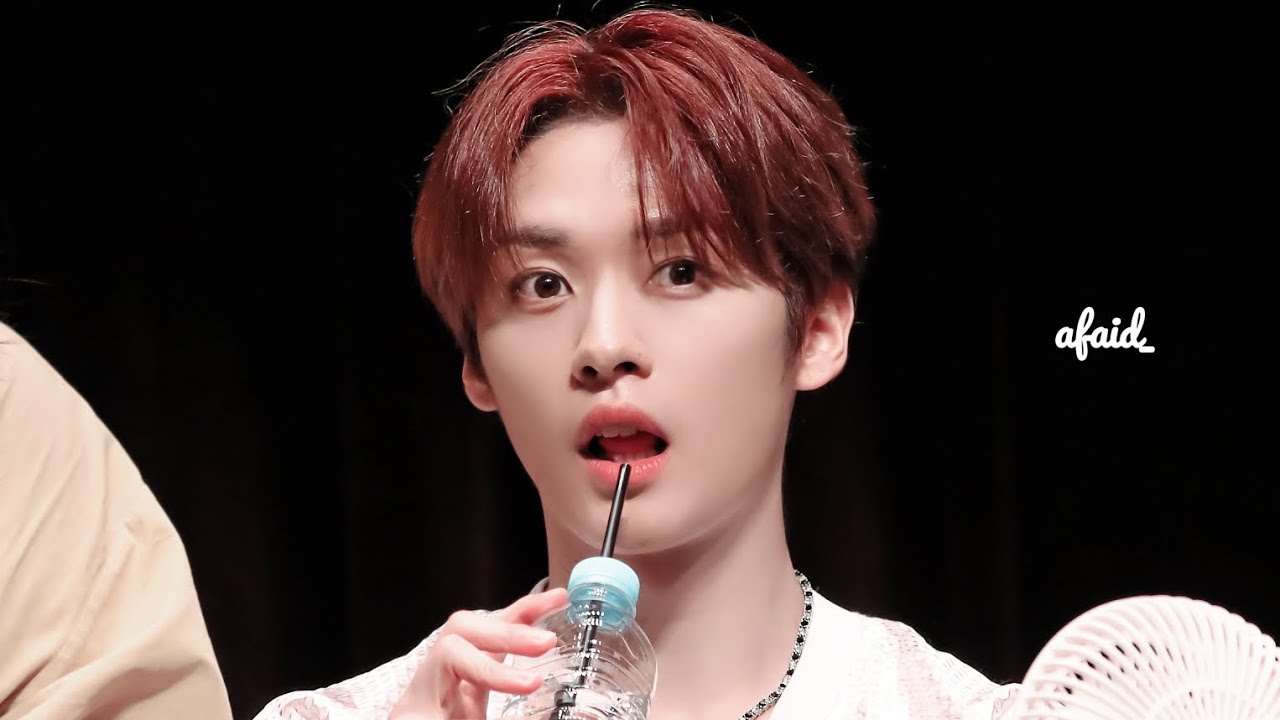 230617 AM Fansign Lee Know