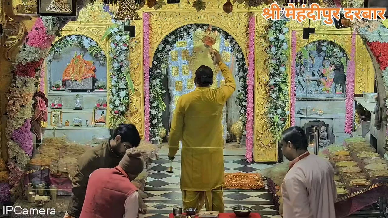 श्री बालाजी महाराज के रोजाना आरती दर्शन करने के लिए हमारे चैनल को सब्सक्राइब करें। #balaji #aarti 