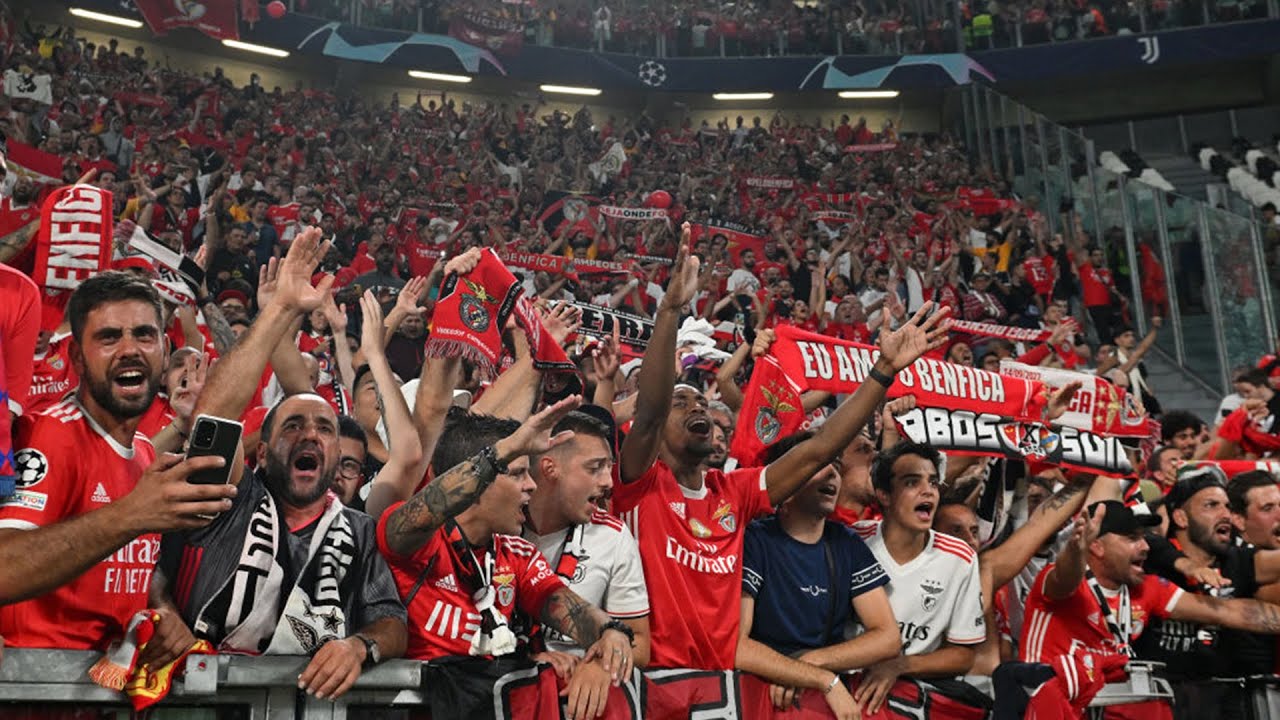 O QUE NÃO DEU NA TV: SHOW DOS ADEPTOS DO BENFICA ATÉ RECEBEU APLAUSOS DOS ADEPTOS DA JUVENTUS