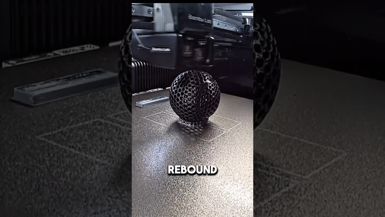 Напечатанный на 3D-принтере безвоздушный теннисный мяч из ПЭБА