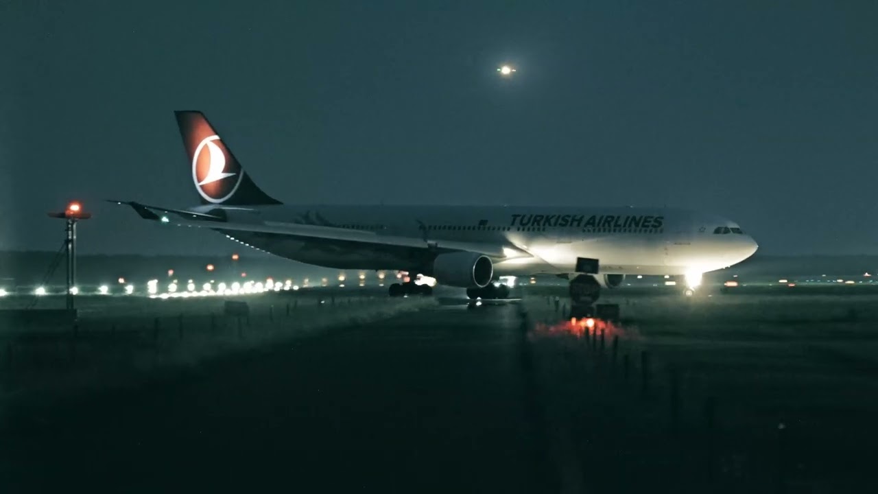 Turkish Airlines - Airbus A330-302 lądowanie na lotnisku Katowice - Pyrzowice Airport.