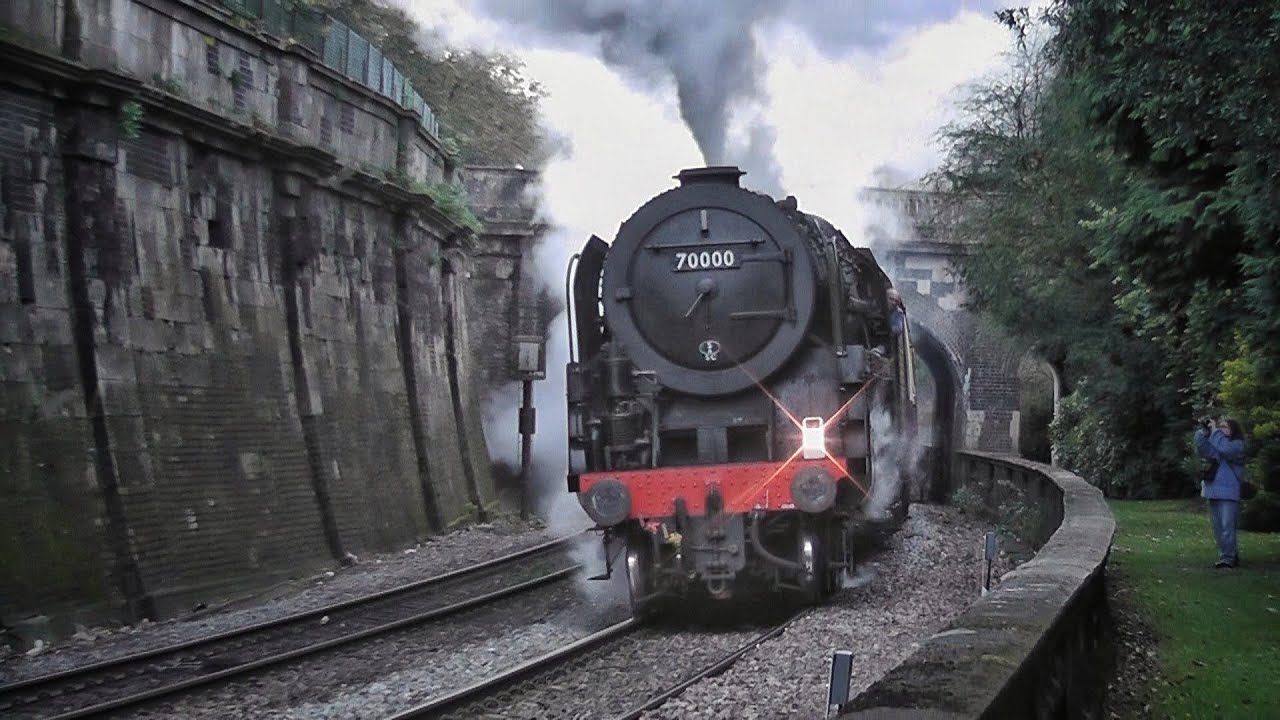 70000 Britannia on the 'VSOE' 12/10/11