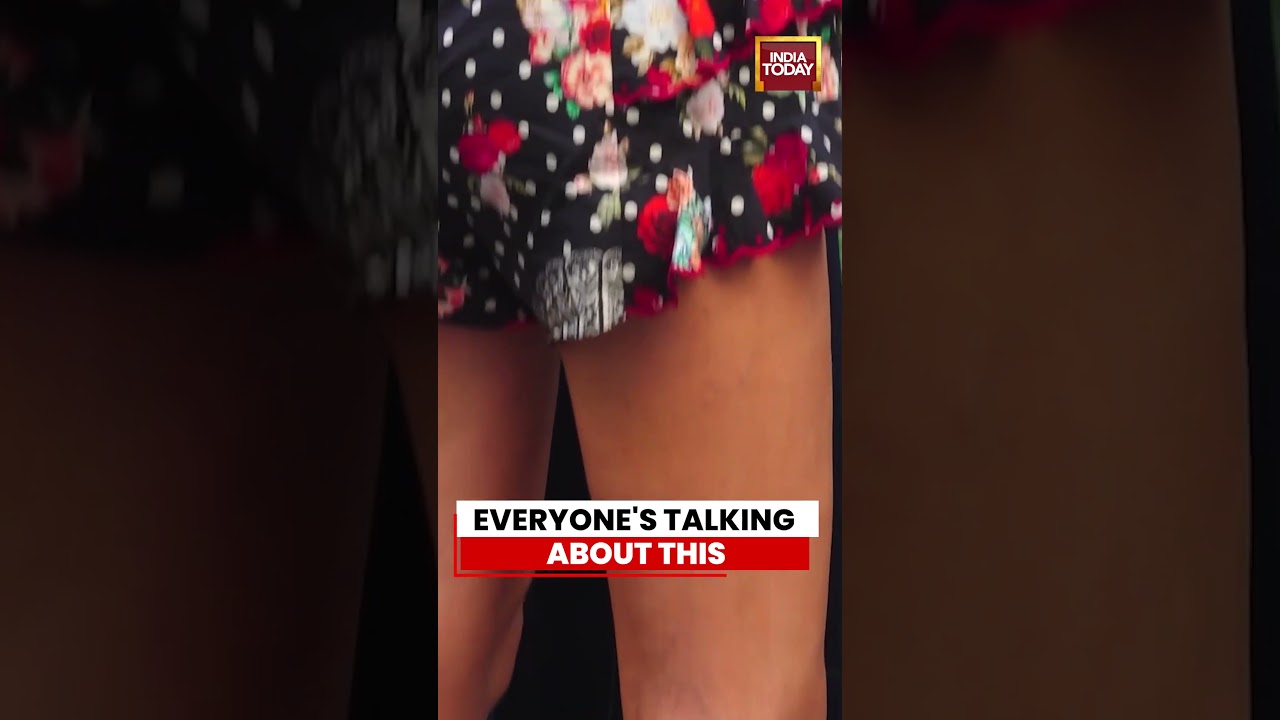 Kriti Sanon&rsquo;s Footwear Choice Grabs Attention During Mumbai Promotion Event #kritisanon #cocktail2