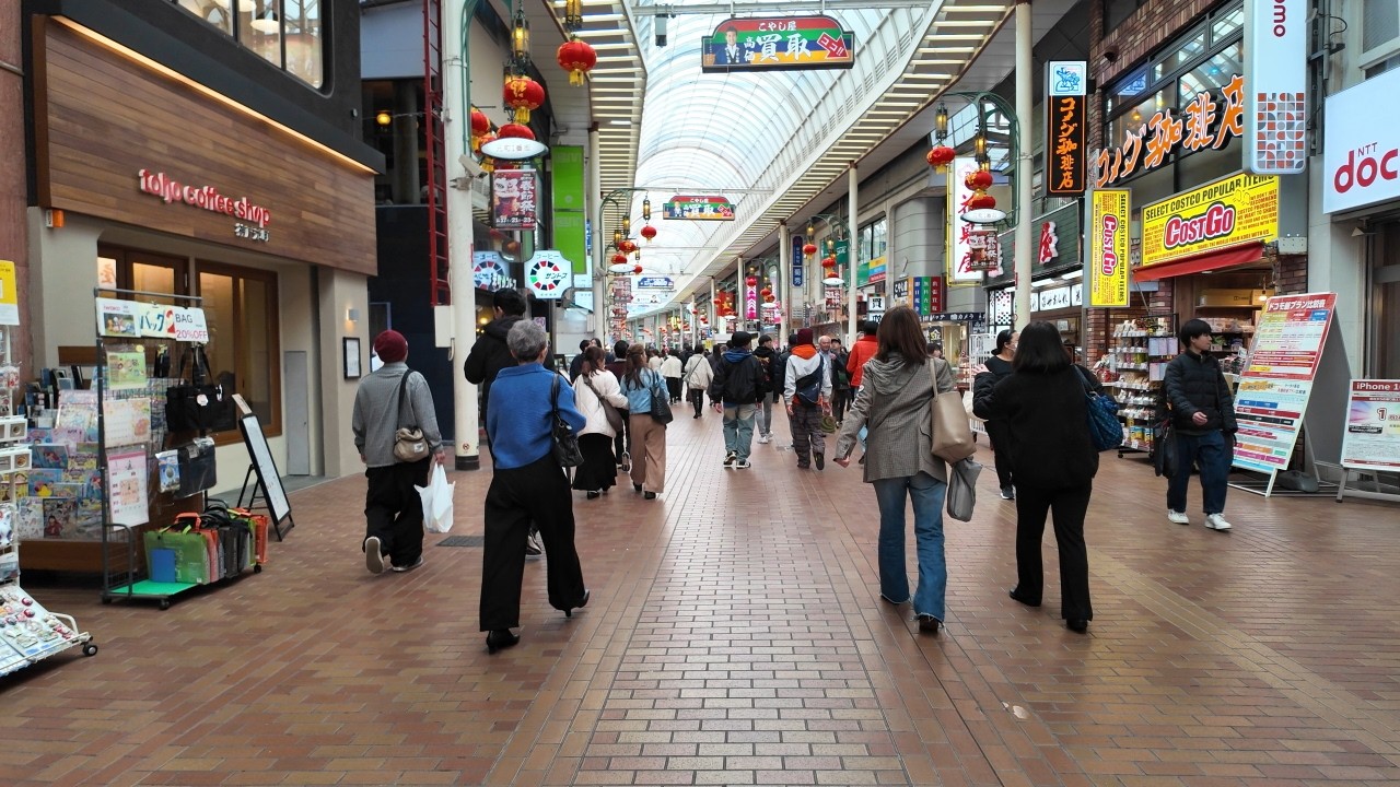 神戸 元町商店街を春節最終日に歩き撮り(2026年2月)