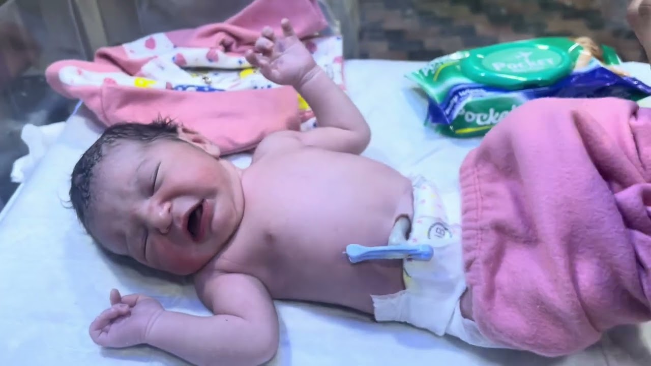 So Adorable Baby Going Home 🏡💛 | Cutest Discharge Moments #AdorableBaby #GoingHome