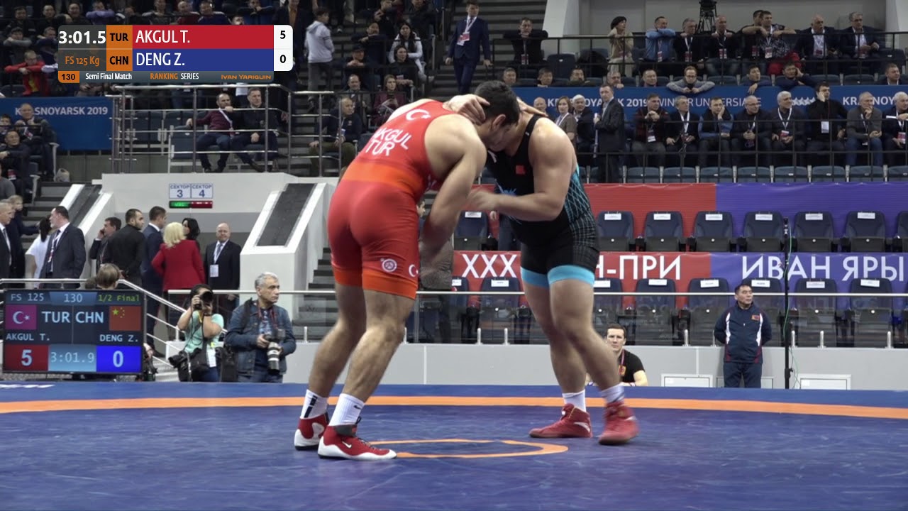 1/2 FS - 125 kg: T. AKGUL (TUR) v. Z. DENG (CHN)