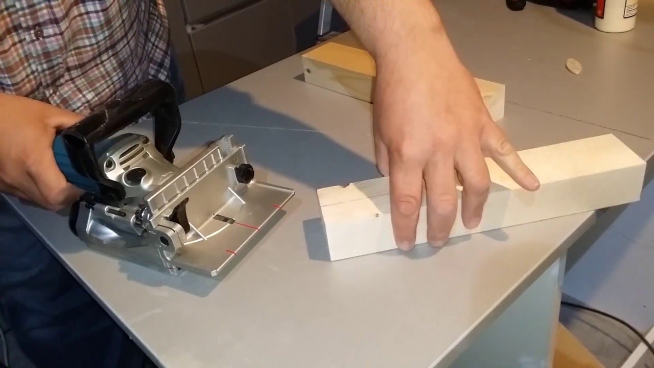 Engalletadora Makita PJ7000