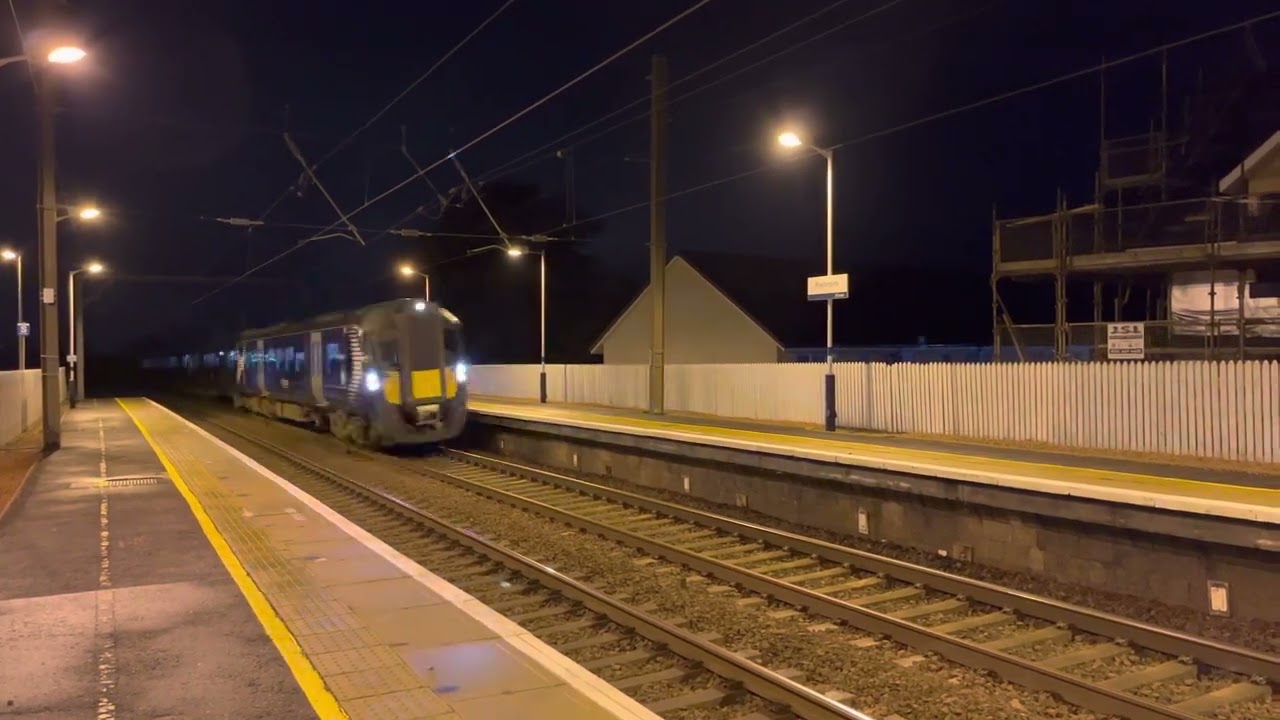 385102 Whizzes By Prestonpans Railway Station 1/12/22