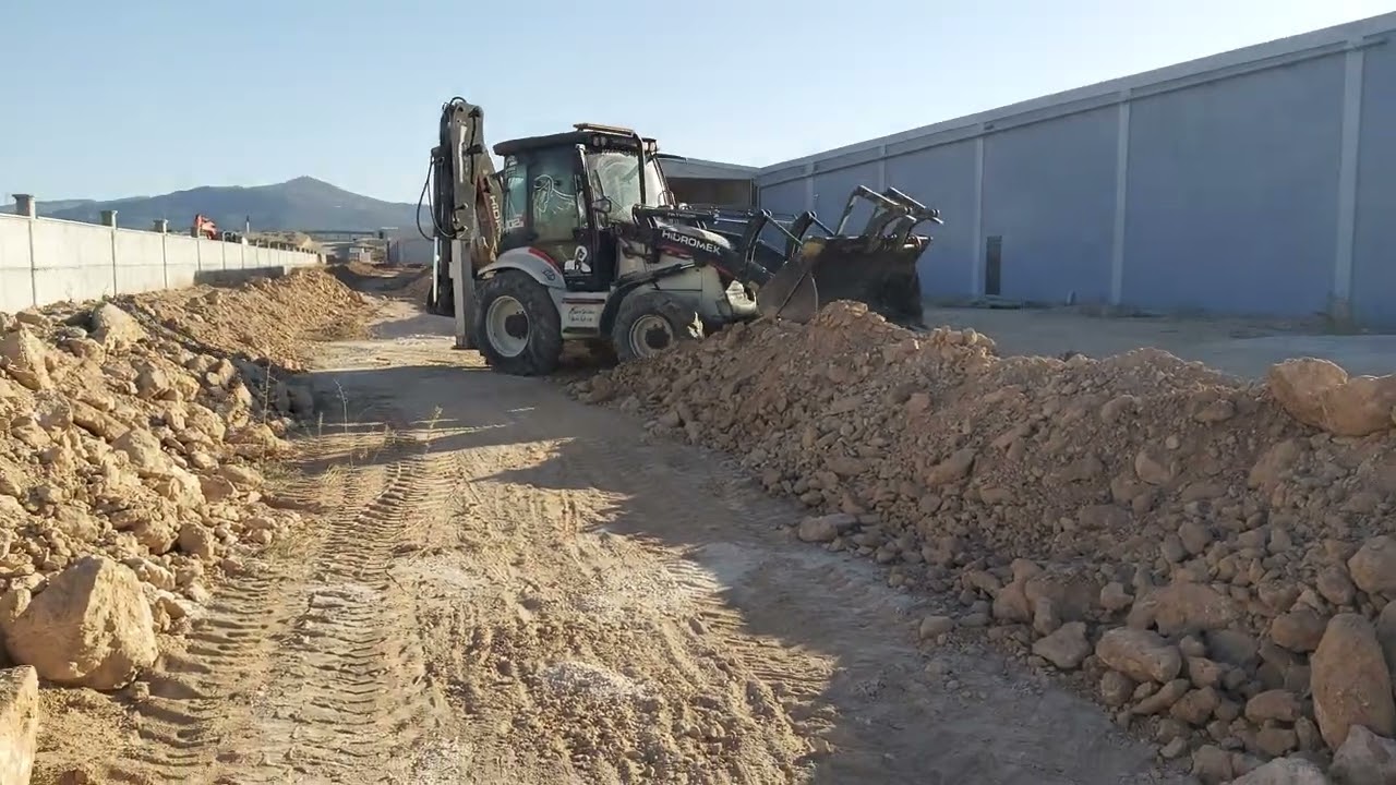 Kanal Kapatıyoruz Hidromek 102B Maestro Bekoloder