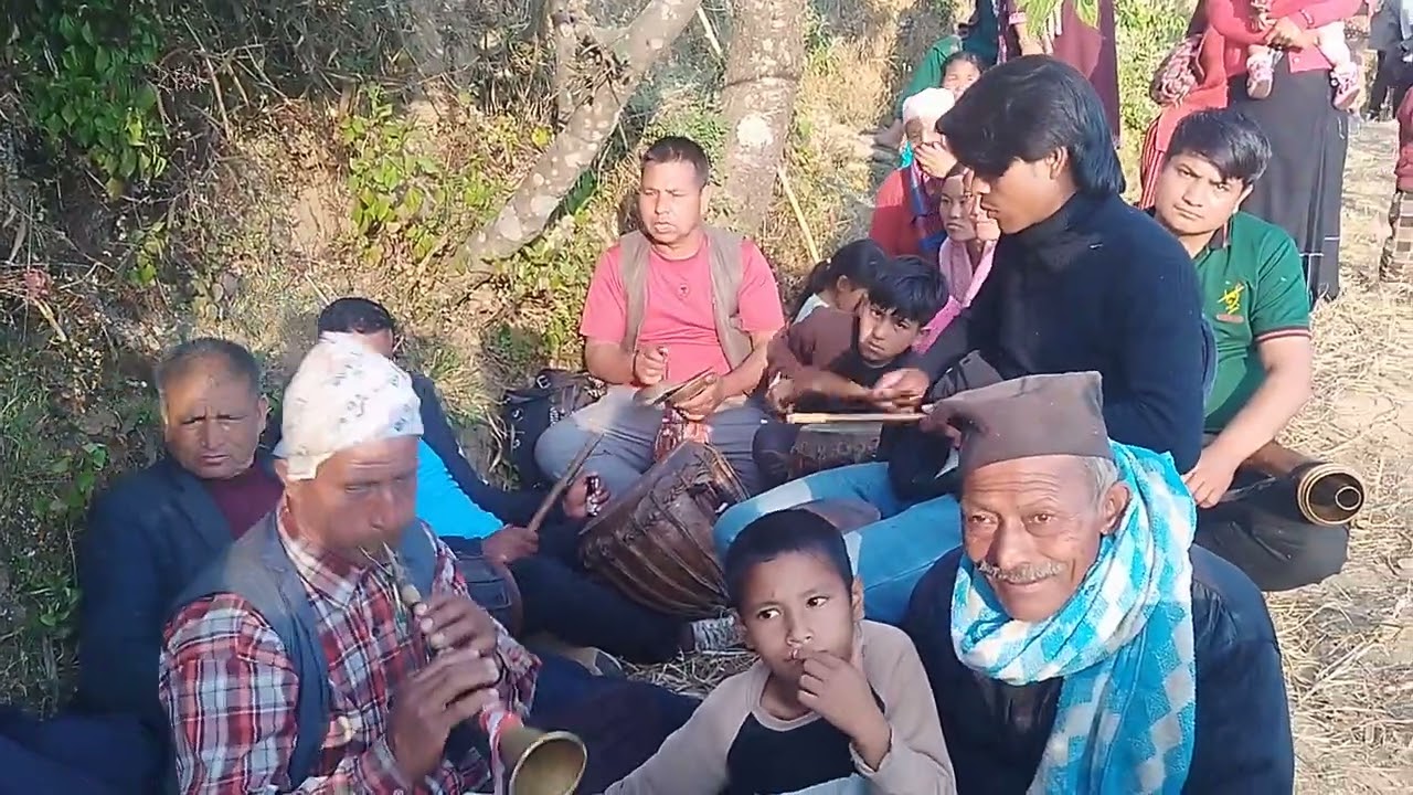 अलिका दुई दर्लिङ गुल्मीको बाज