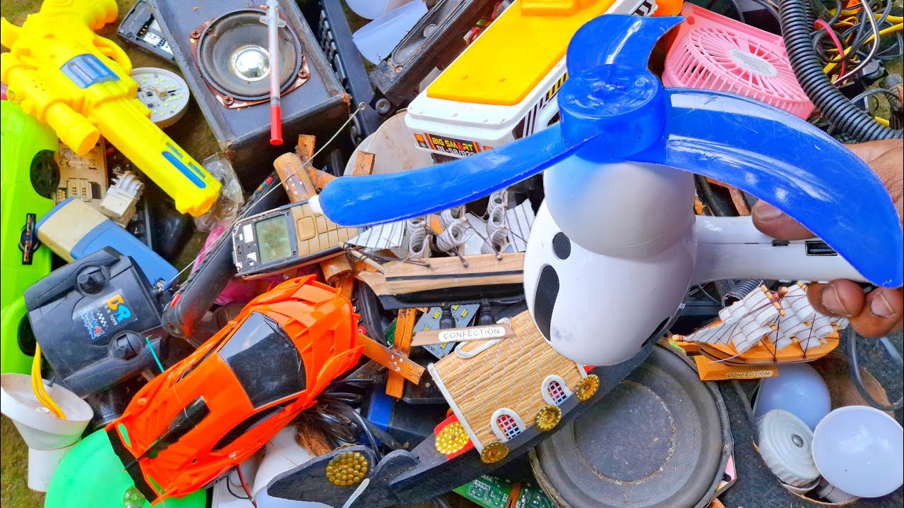 new idea! how to make awesome ideas from scrap / breaking and opening dc motor toys and big ear bud