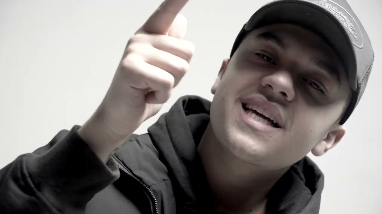 MANLIKEVISION - WHAT (VISUALISER)
